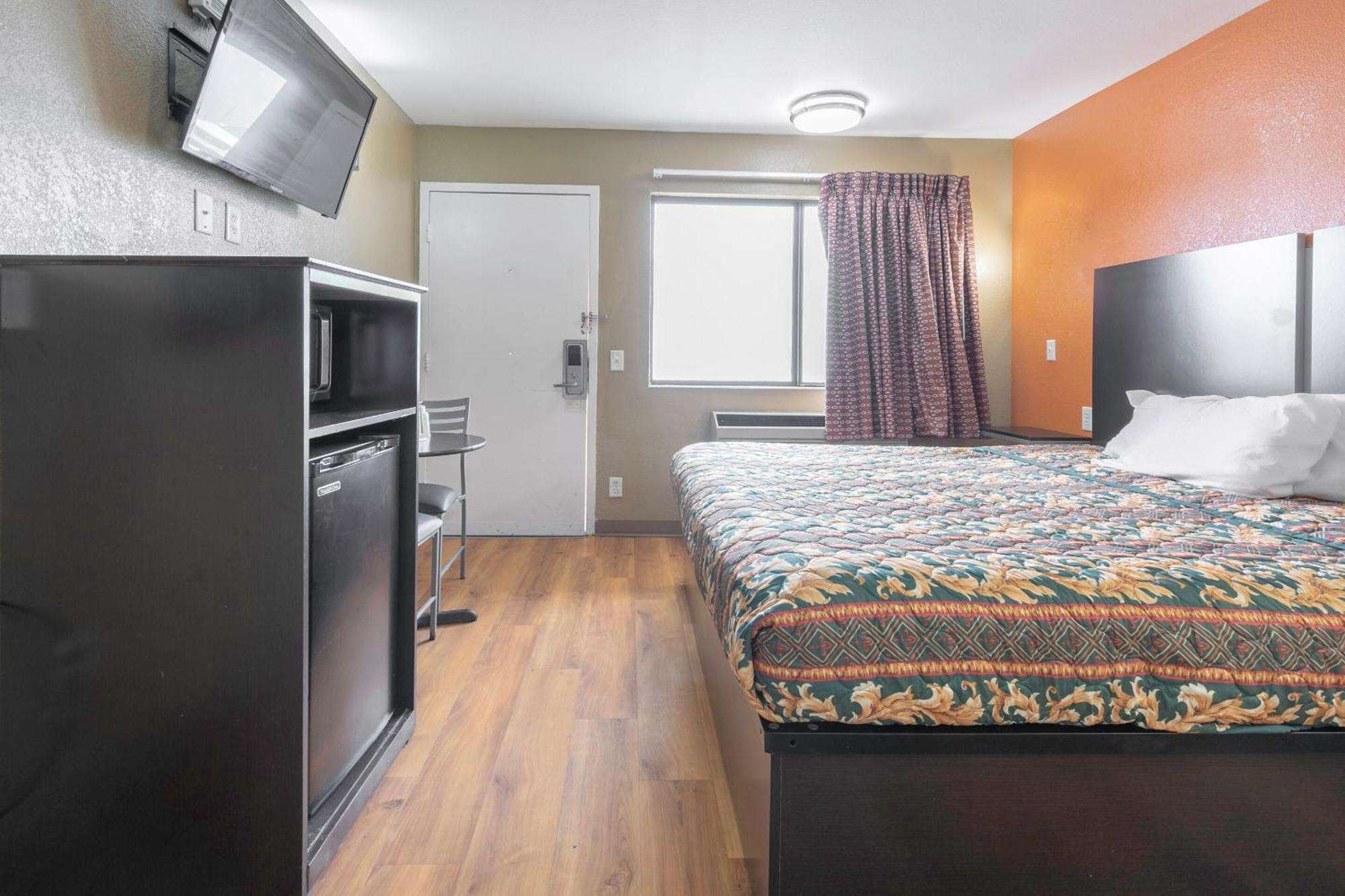 Oyo Hotel Lake Charles Hwy 10 Екстер'єр фото